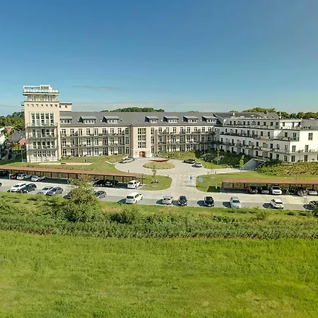 Seeblick Mit Kamin 부스트로우