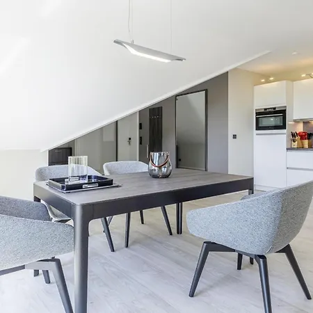 Seeblick Mit Kamin Apartment